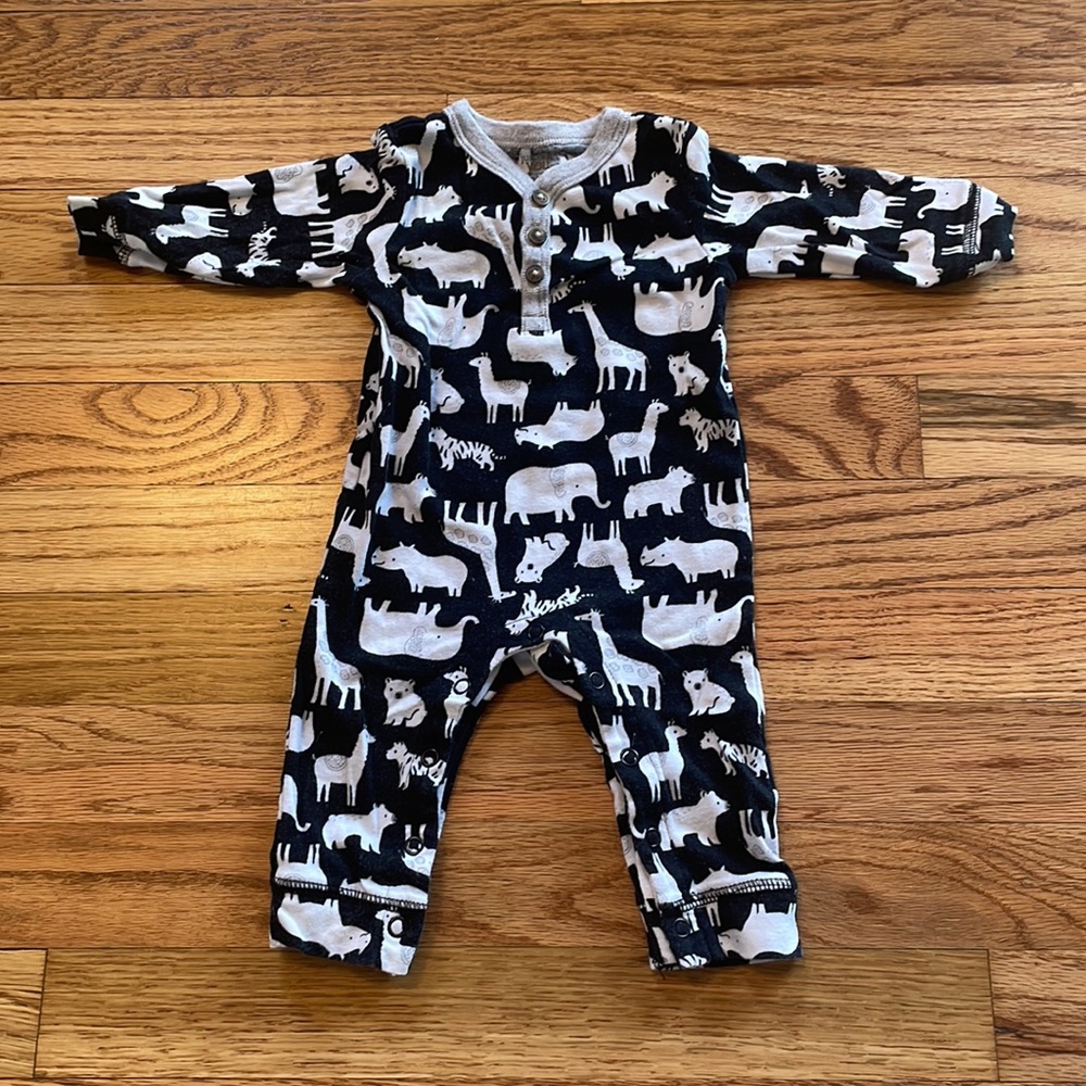 Long Sleeve Rompers - Picture 8 of 11